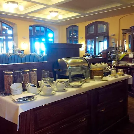 Berg-gasthof Honigbrunnen Hotel