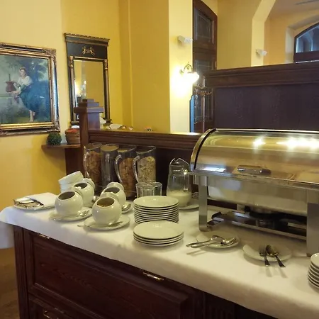 Berg-gasthof Honigbrunnen 호텔 3*