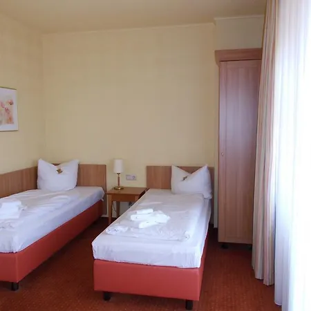 Berg-gasthof Honigbrunnen 3*