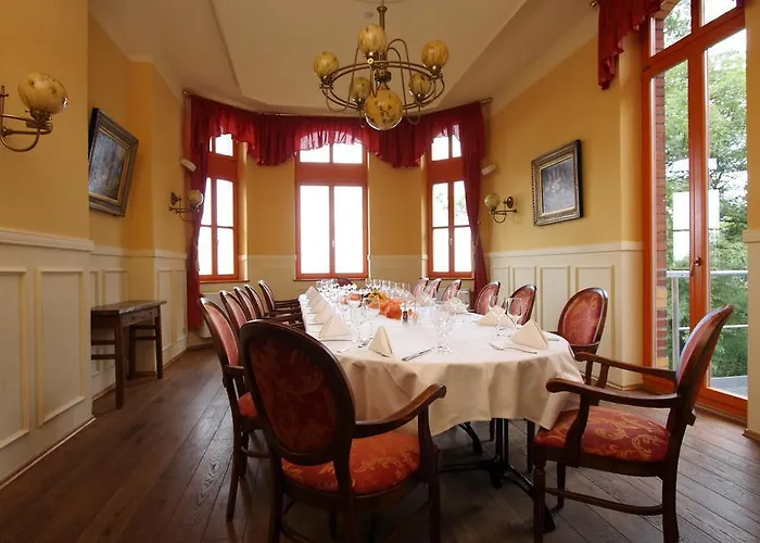 Hotel Berg-gasthof Honigbrunnen 3*