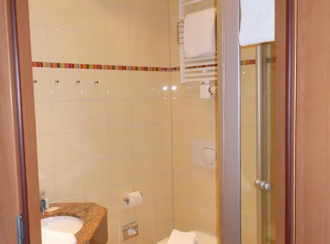 Berg-gasthof Honigbrunnen Hotel Löbau